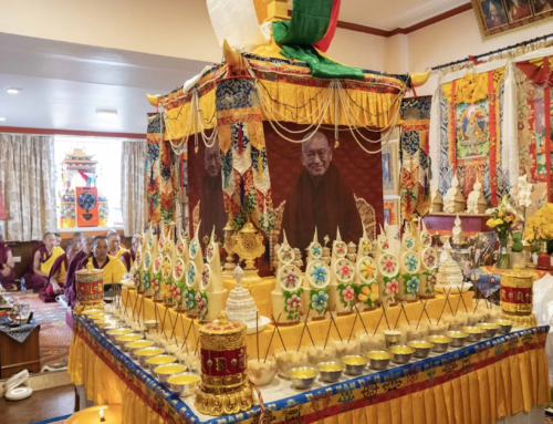 Anniversario di Lama Zopa Rinpoce che ha mostrato l’aspetto del lasciare il corpo